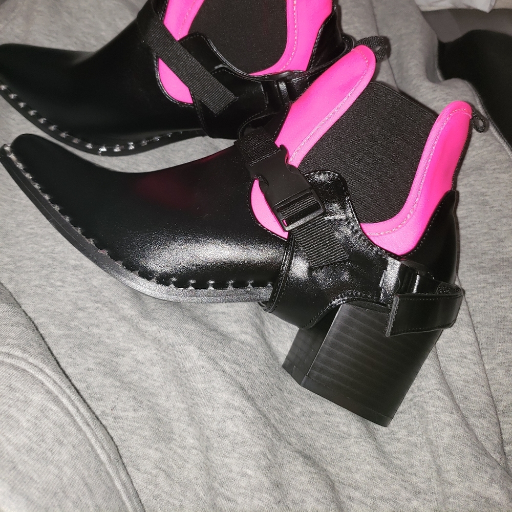 Hot pink / black studded boots .. cape ribbon